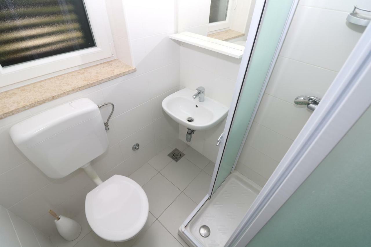 Double Rooms Jasna With Sea View Baška Zewnętrze zdjęcie